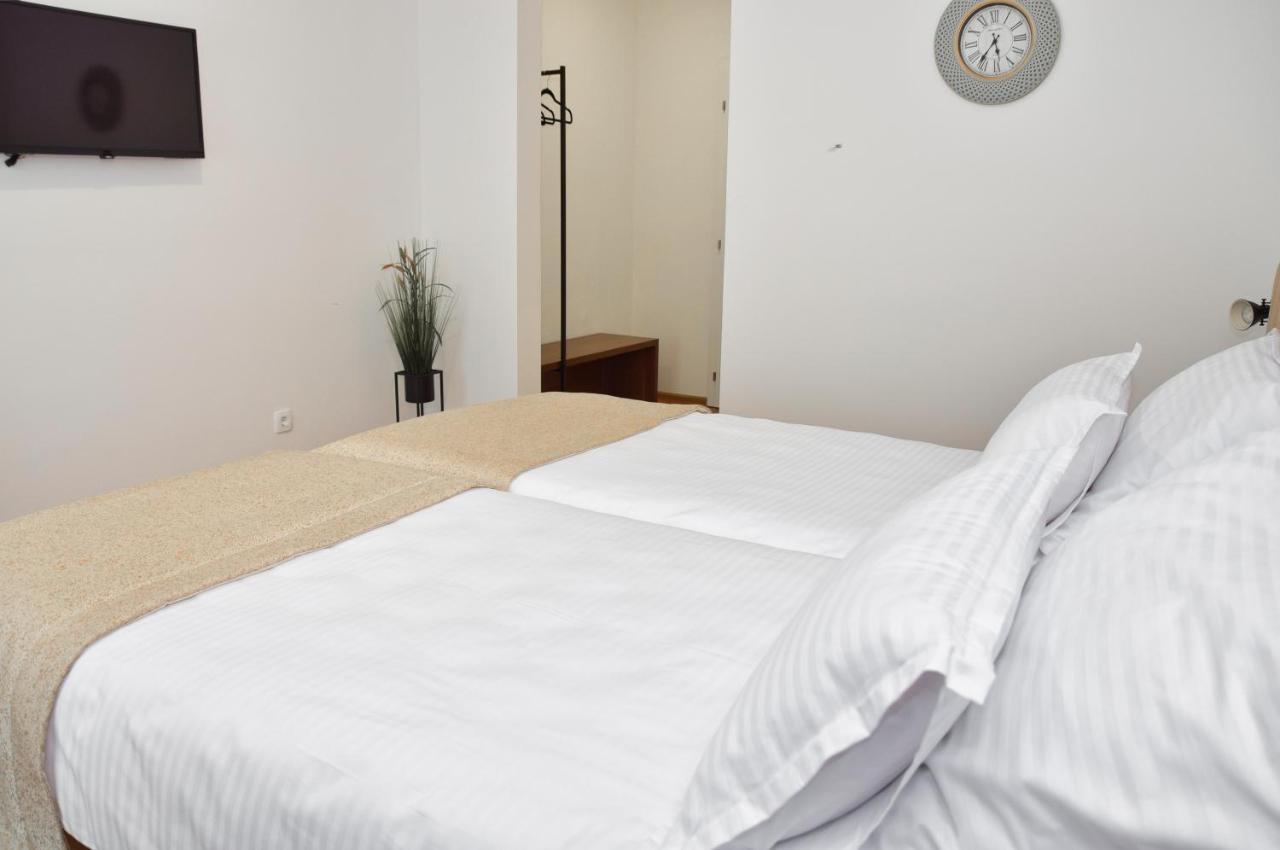 Hotel Premium 亚伊采 外观 照片
